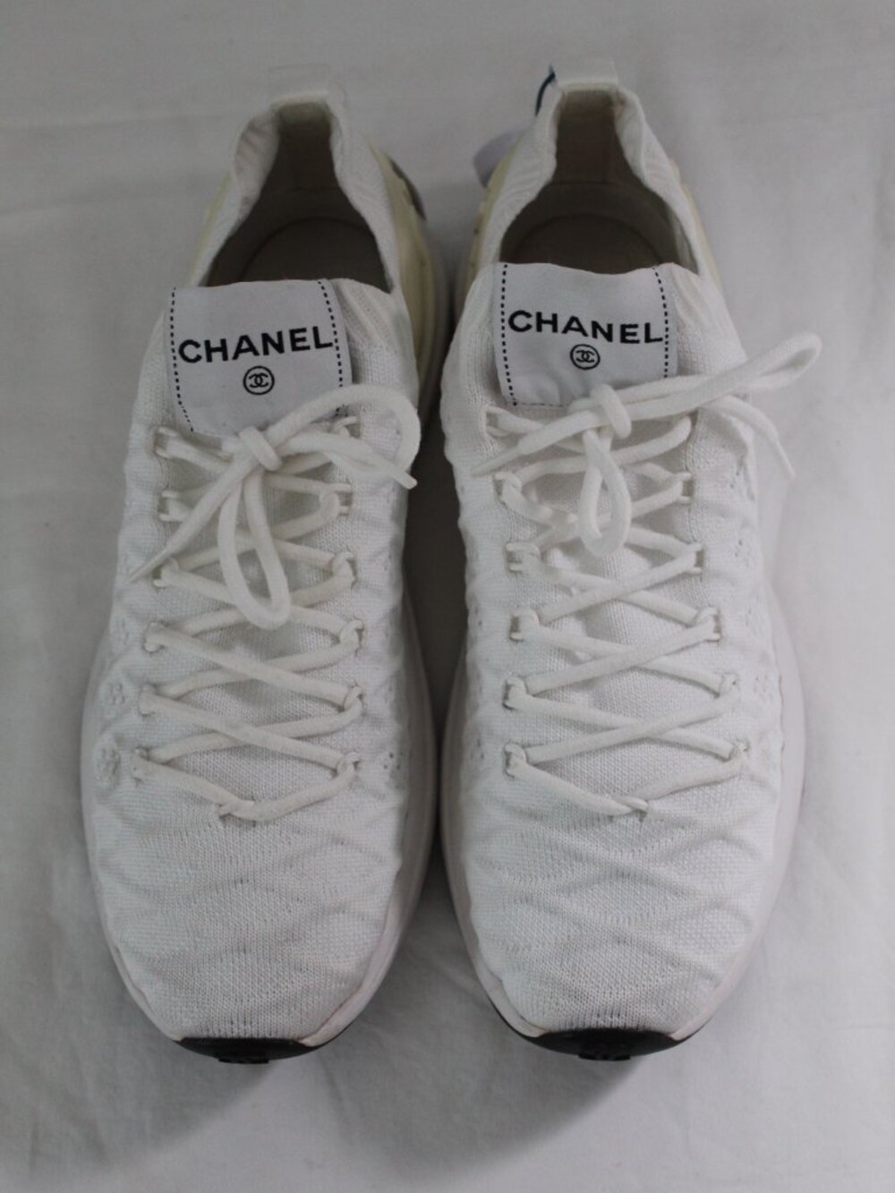 Chanel White Knit Lace Up Sneakers Quilted Flats Tongue Logo Heels 38.5